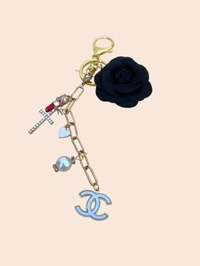 Gold-Tone Keychain with Black Camellia & White enamel Charm